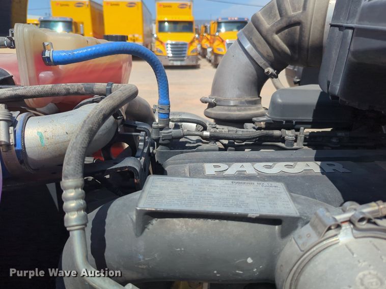 image for item NG9814 2020 Kenworth  T680 semi truck