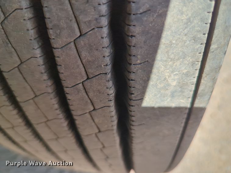 image for item NG9814 2020 Kenworth  T680 semi truck