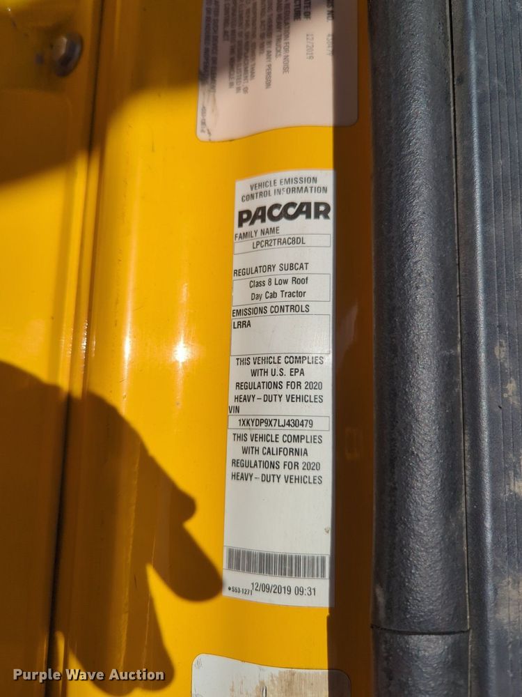 image for item NG9814 2020 Kenworth  T680 semi truck