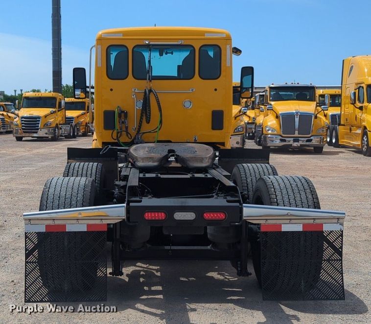 image for item NG9816 2020 Kenworth T680 semi truck