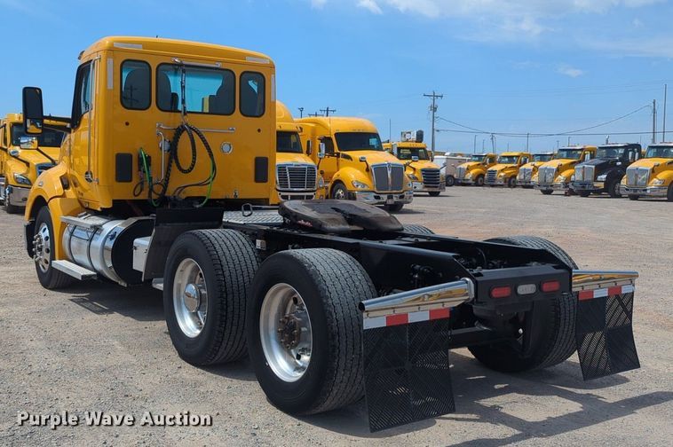 image for item NG9816 2020 Kenworth T680 semi truck