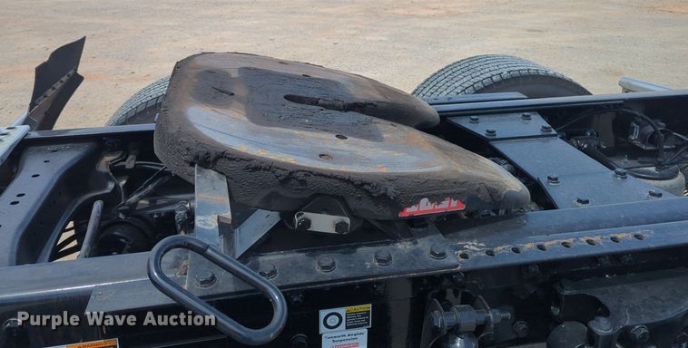 image for item NG9816 2020 Kenworth T680 semi truck