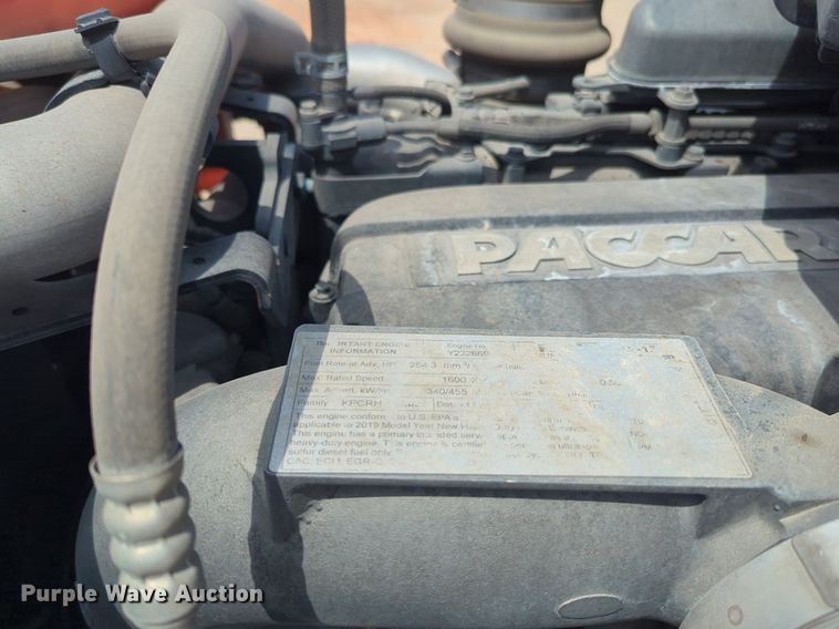 image for item NG9816 2020 Kenworth T680 semi truck