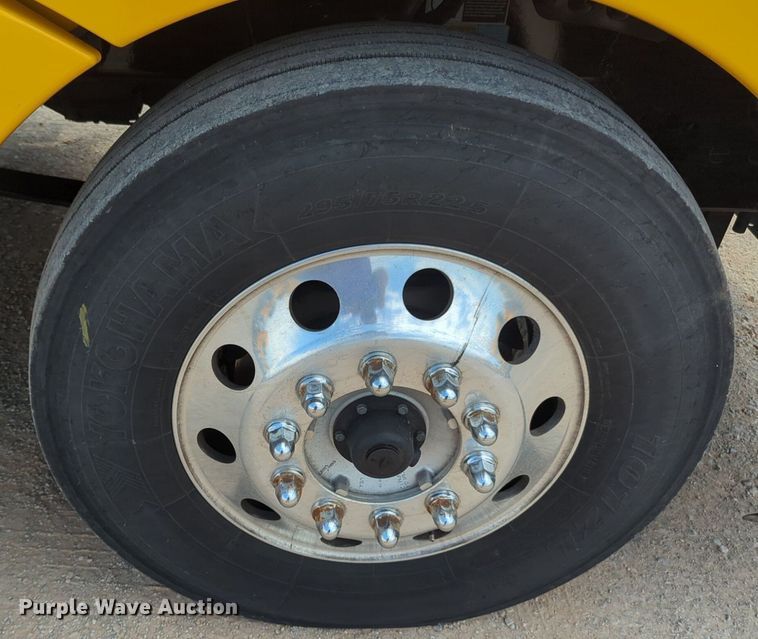 image for item NG9816 2020 Kenworth T680 semi truck