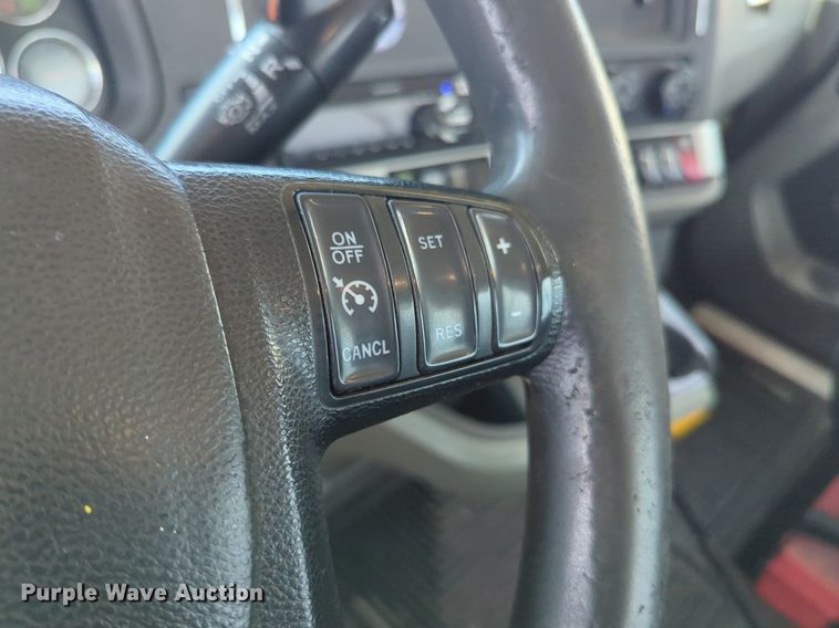 image for item NG9817 2020 Kenworth  T680 semi truck