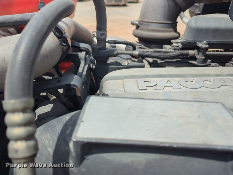 image for item NG9817 2020 Kenworth  T680 semi truck