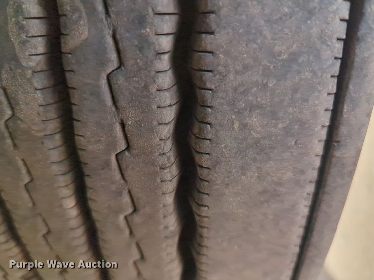 image for item NG9817 2020 Kenworth  T680 semi truck