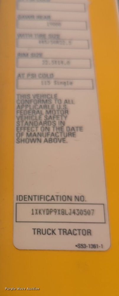 image for item NG9817 2020 Kenworth  T680 semi truck