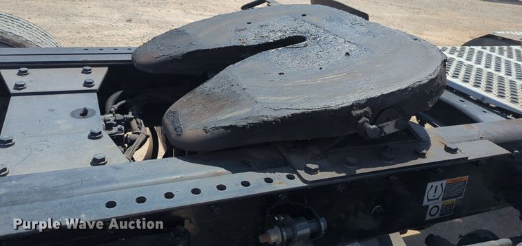 image for item NG9818 2020 Kenworth  T680 semi truck