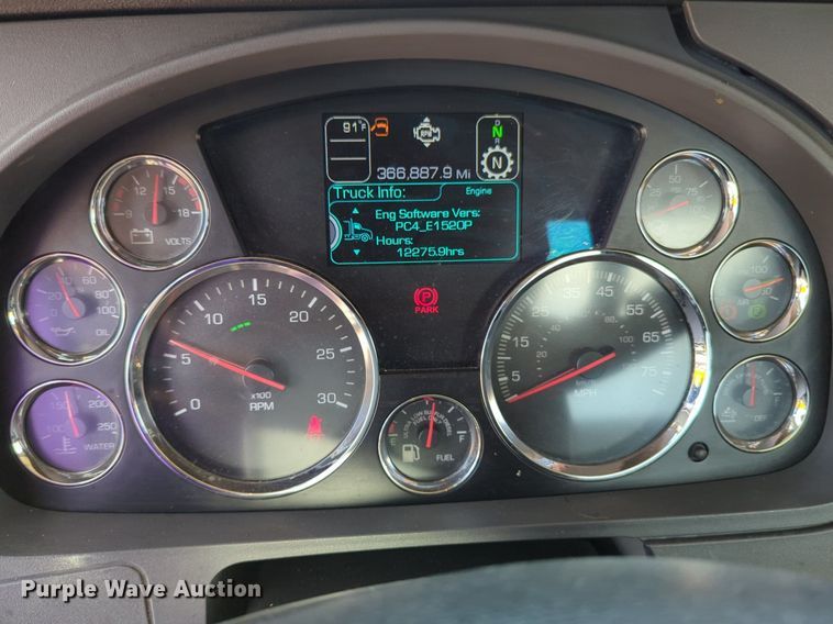 image for item NG9818 2020 Kenworth  T680 semi truck