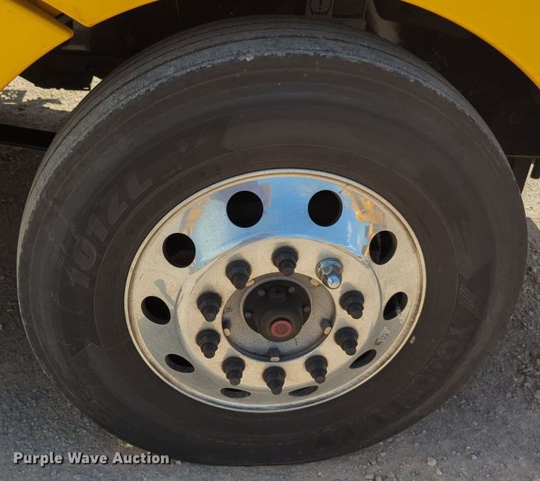 image for item NG9818 2020 Kenworth  T680 semi truck