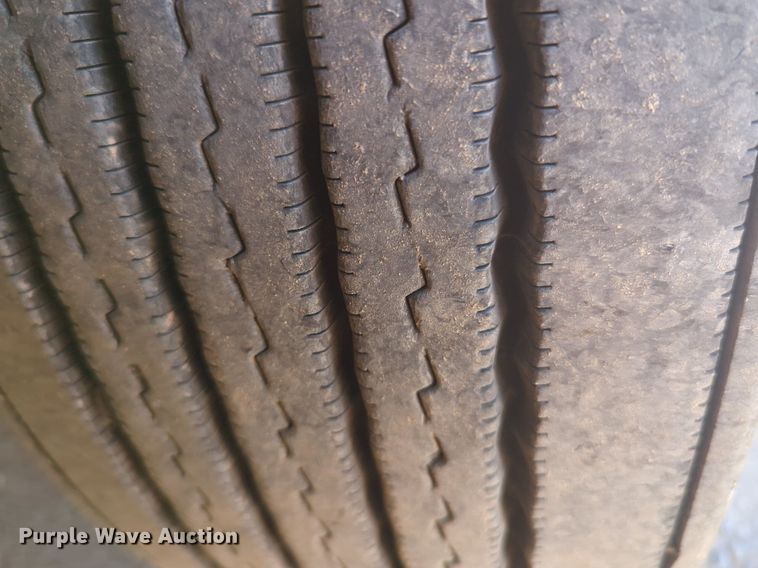 image for item NG9818 2020 Kenworth  T680 semi truck