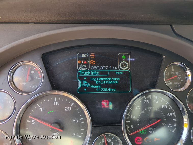 image for item NG9819 2020 Kenworth  T680 semi truck