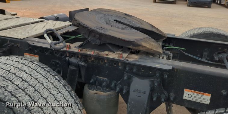 image for item NG9821 2021 Freightliner  Cascadia 126 semi truck