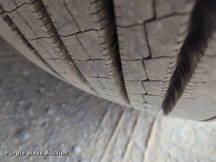 image for item NG9821 2021 Freightliner  Cascadia 126 semi truck