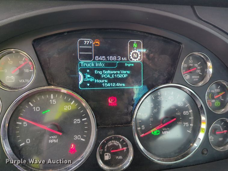 image for item NG9822 2020 Kenworth  T680 semi truck