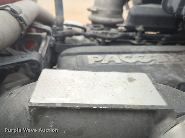 image for item NG9822 2020 Kenworth  T680 semi truck