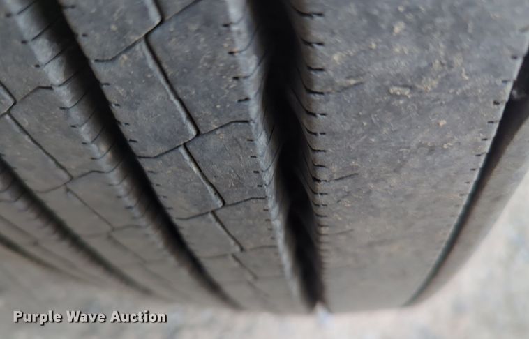 image for item NG9822 2020 Kenworth  T680 semi truck