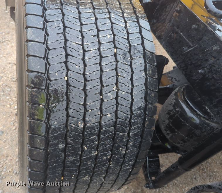 image for item NG9825 2021 Kenworth  T680 semi truck