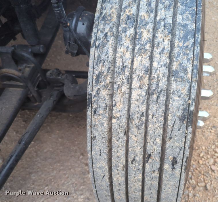 image for item NG9825 2021 Kenworth  T680 semi truck