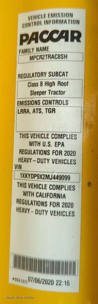 image for item NG9825 2021 Kenworth  T680 semi truck