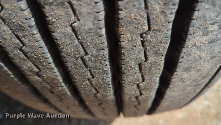 image for item NG9826 2020 Kenworth  T680 semi truck