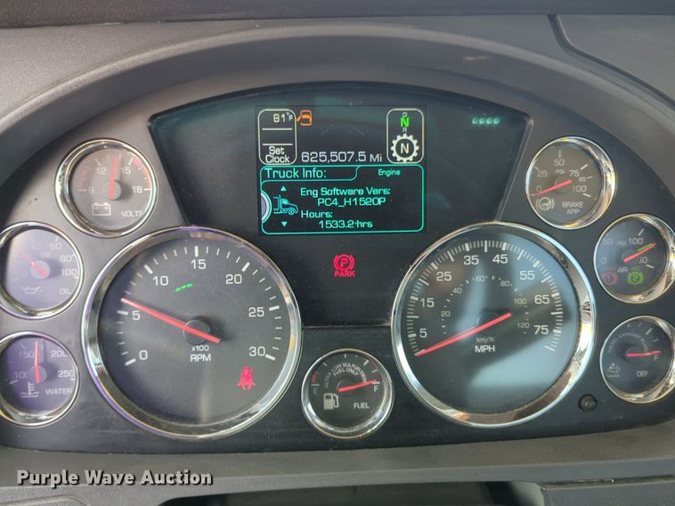 image for item NG9826 2020 Kenworth  T680 semi truck