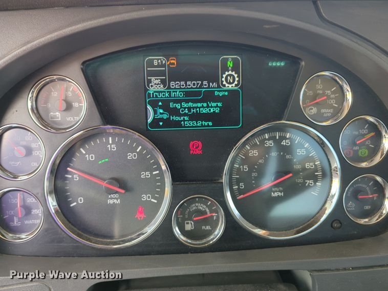 image for item NG9826 2020 Kenworth  T680 semi truck