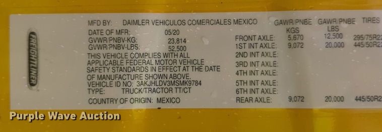 image for item NG9828 2021 Freightliner  Cascadia 126 semi truck