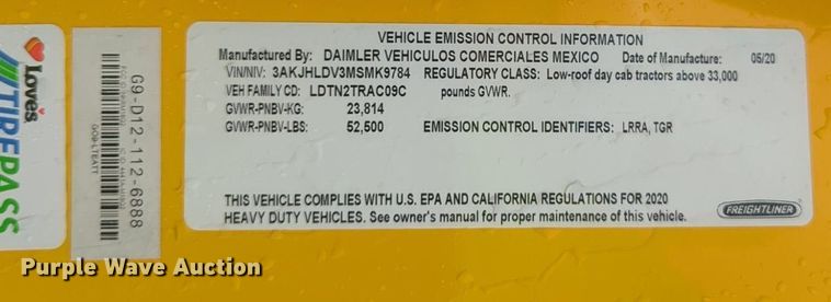 image for item NG9828 2021 Freightliner  Cascadia 126 semi truck