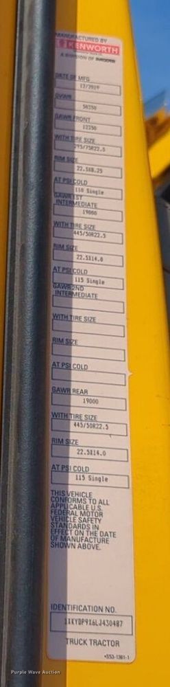 image for item NG9829 2020 Kenworth  T680 semi truck