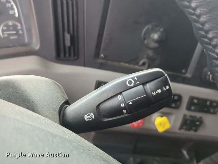 image for item NG9839 2021 Freightliner  Cascadia 126 semi truck