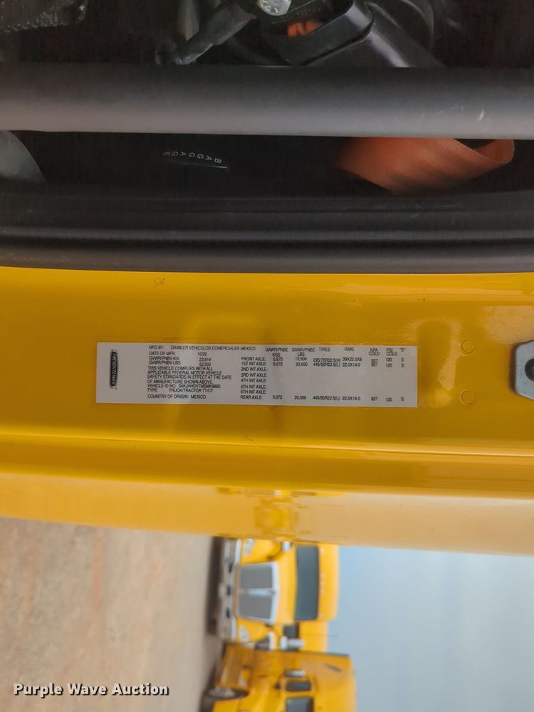 image for item NG9839 2021 Freightliner  Cascadia 126 semi truck