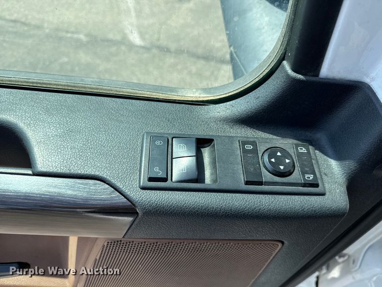 image for item NH9197 2018 Freightliner  Cascadia semi truck