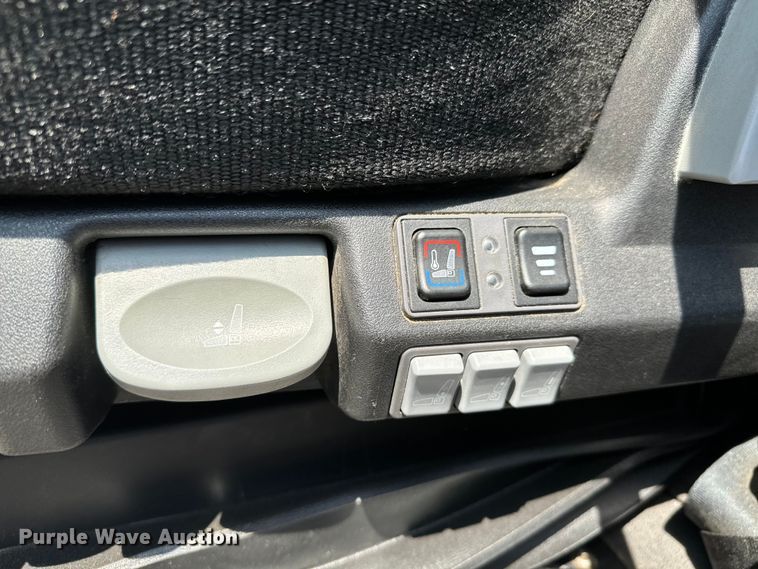 image for item NH9197 2018 Freightliner  Cascadia semi truck