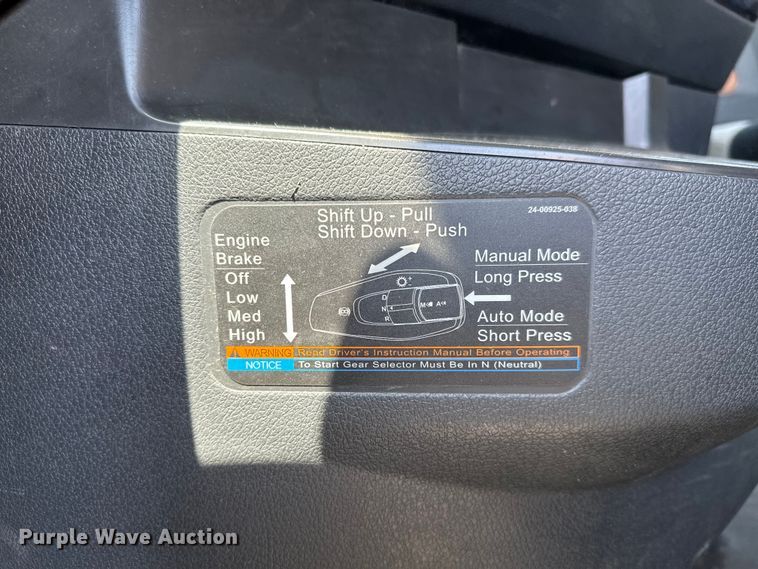 image for item NH9197 2018 Freightliner  Cascadia semi truck