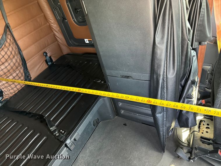 image for item NH9197 2018 Freightliner  Cascadia semi truck