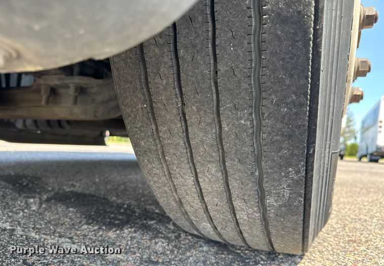 image for item NH9197 2018 Freightliner  Cascadia semi truck