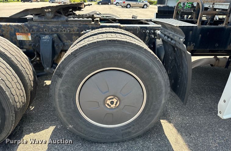 image for item NH9197 2018 Freightliner  Cascadia semi truck