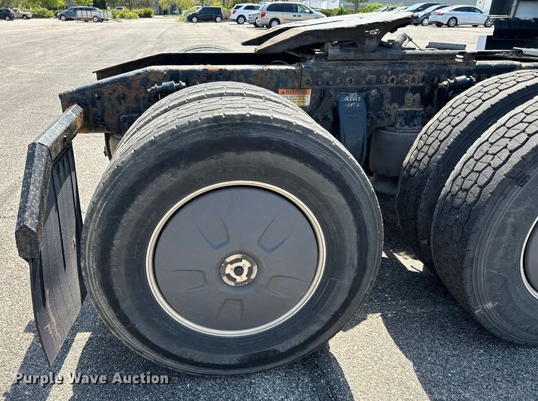 image for item NH9197 2018 Freightliner  Cascadia semi truck