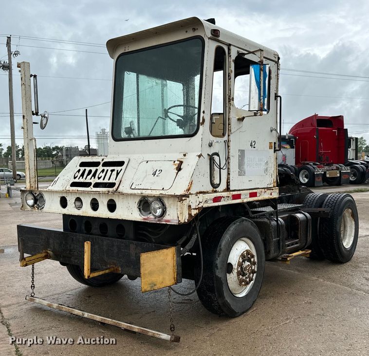 image for item NL9829 Capacity  YT30 yard truck