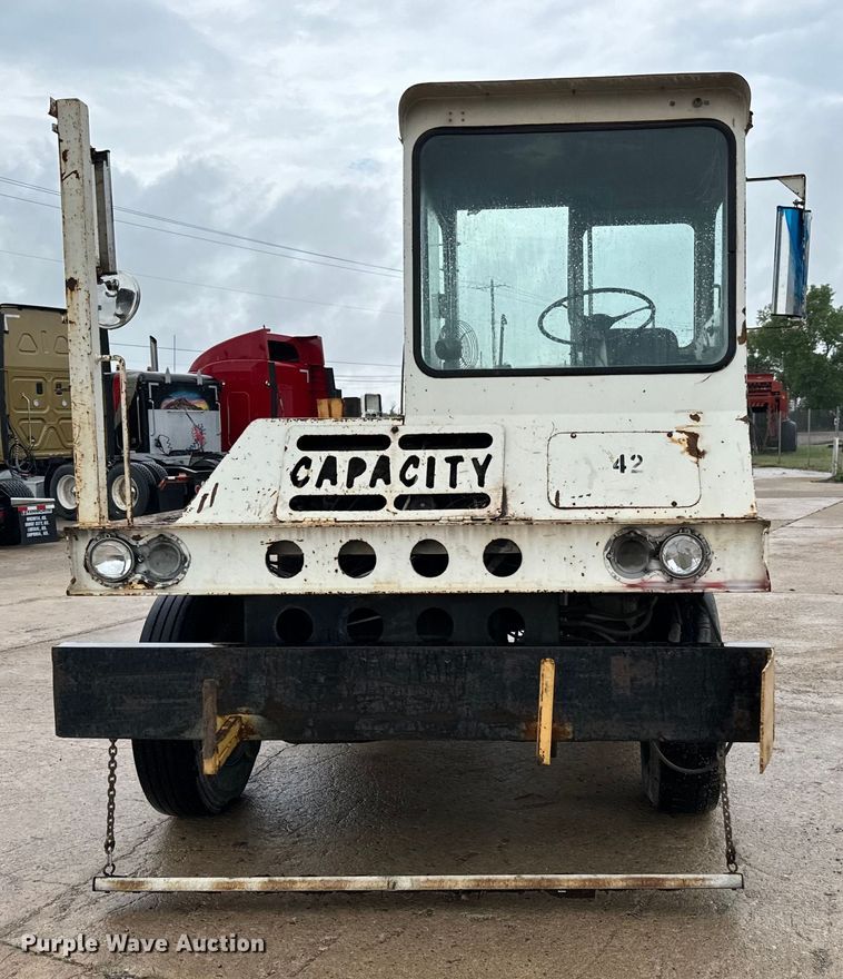 image for item NL9829 Capacity  YT30 yard truck