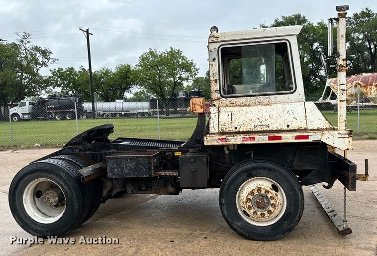 image for item NL9829 Capacity  YT30 yard truck