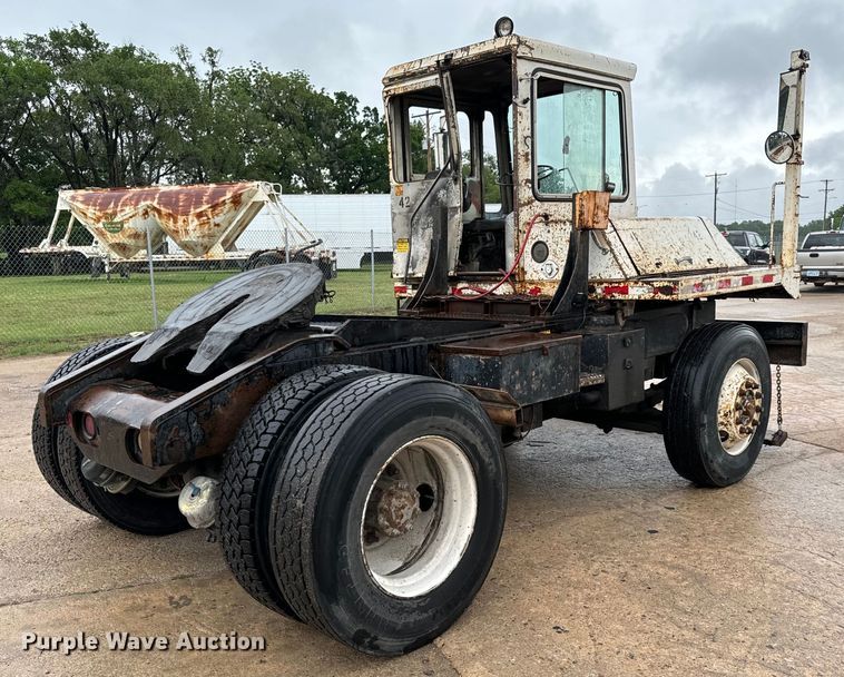 image for item NL9829 Capacity  YT30 yard truck