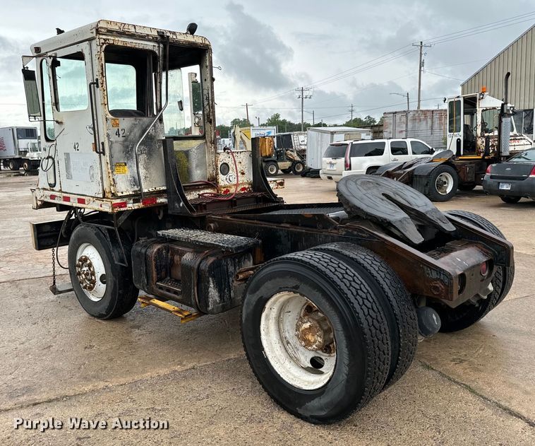 image for item NL9829 Capacity  YT30 yard truck