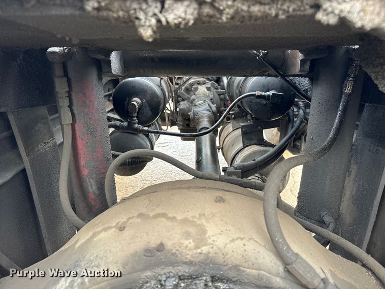 image for item NL9829 Capacity  YT30 yard truck