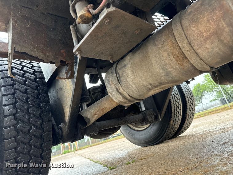 image for item NL9829 Capacity  YT30 yard truck