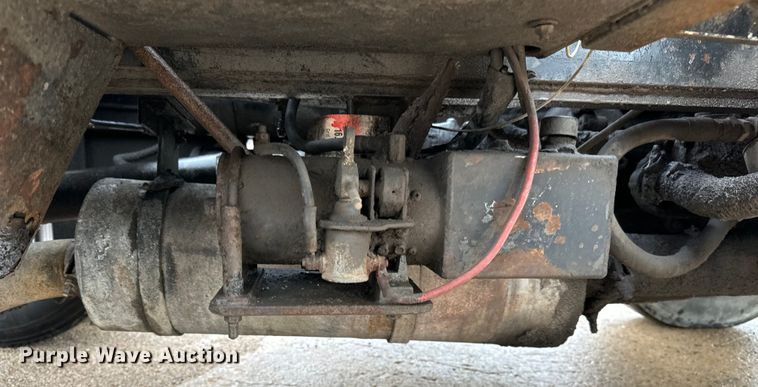 image for item NL9829 Capacity  YT30 yard truck