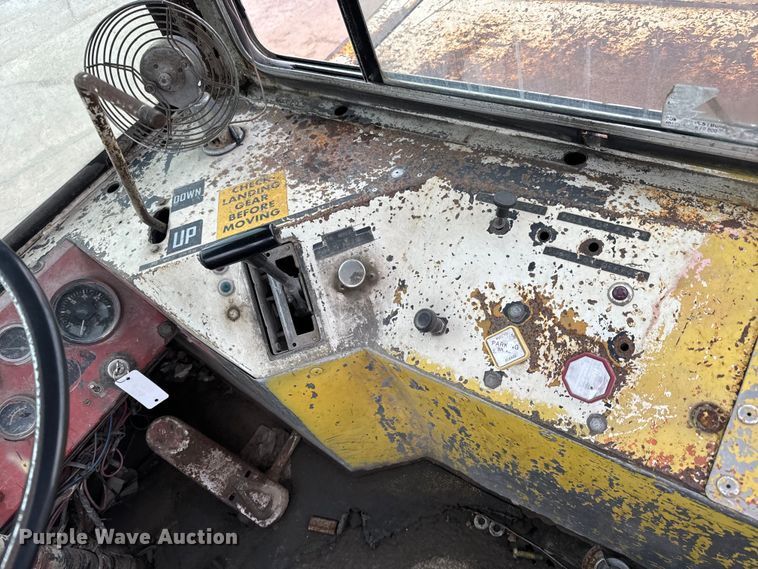 image for item NL9829 Capacity  YT30 yard truck