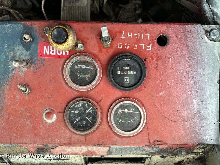 image for item NL9829 Capacity  YT30 yard truck